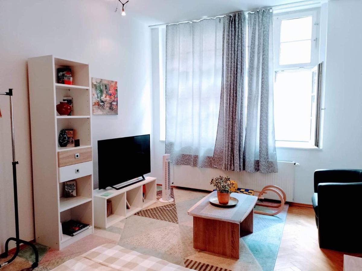 Piano Apartment In Halle Center - Netflix - Free Wifi 1 エクステリア 写真